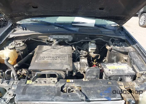 2010 Ford Escape Xlt из США, поврежденный, VIN 1FMCU0DG0AKA05225